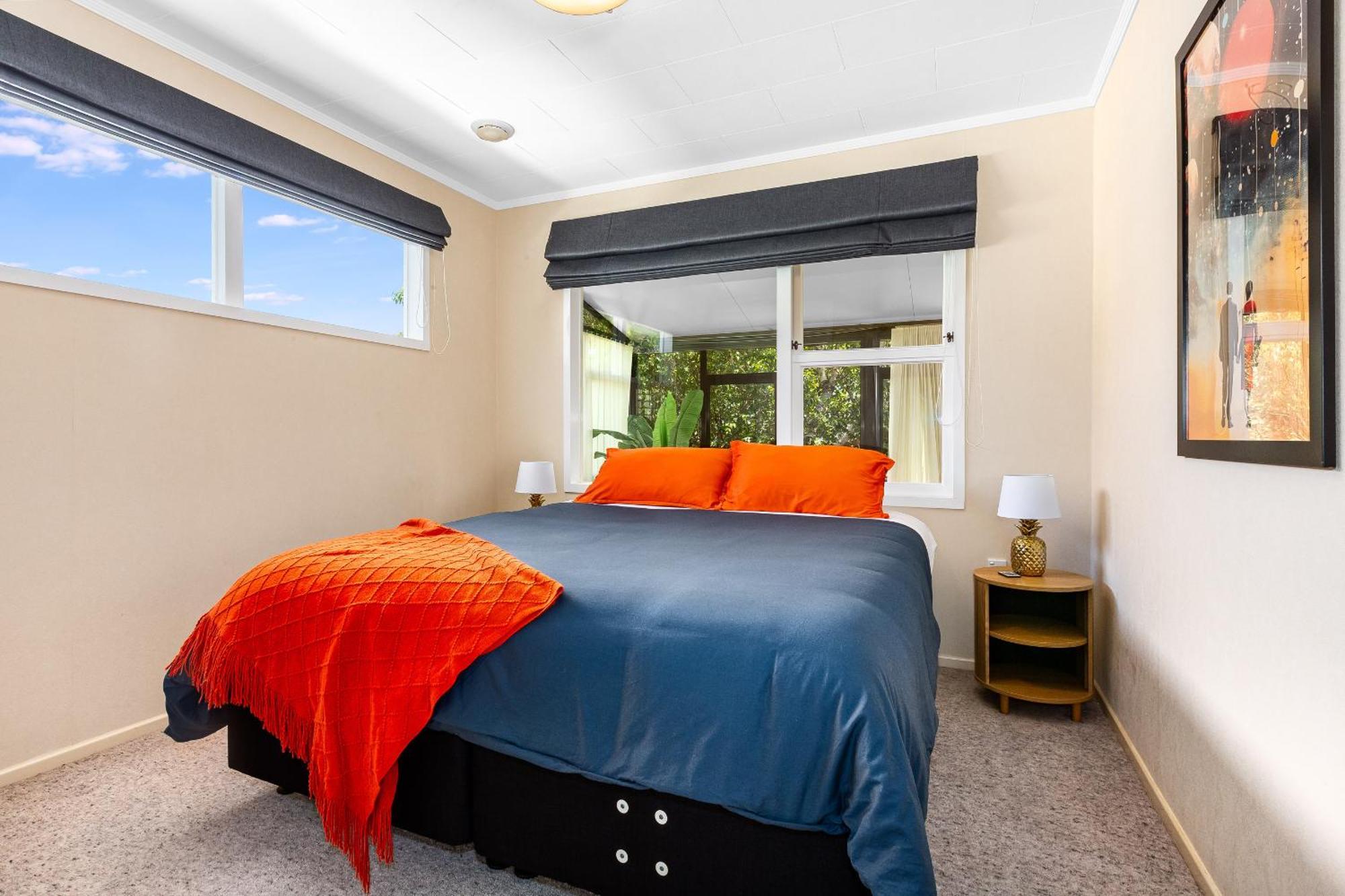 Retro 4 Bedroom Home, Warm And Welcoming, Quiet Location ポリルア エクステリア 写真