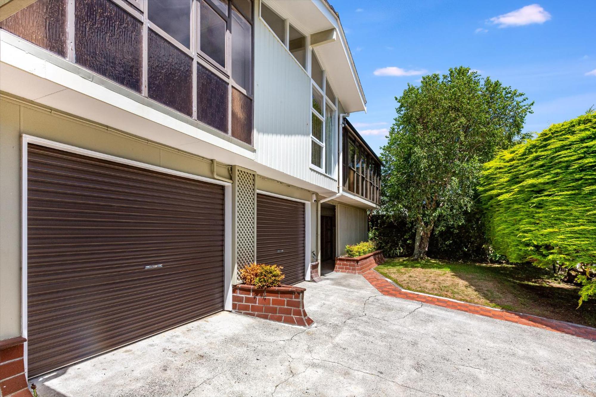 Retro 4 Bedroom Home, Warm And Welcoming, Quiet Location ポリルア エクステリア 写真