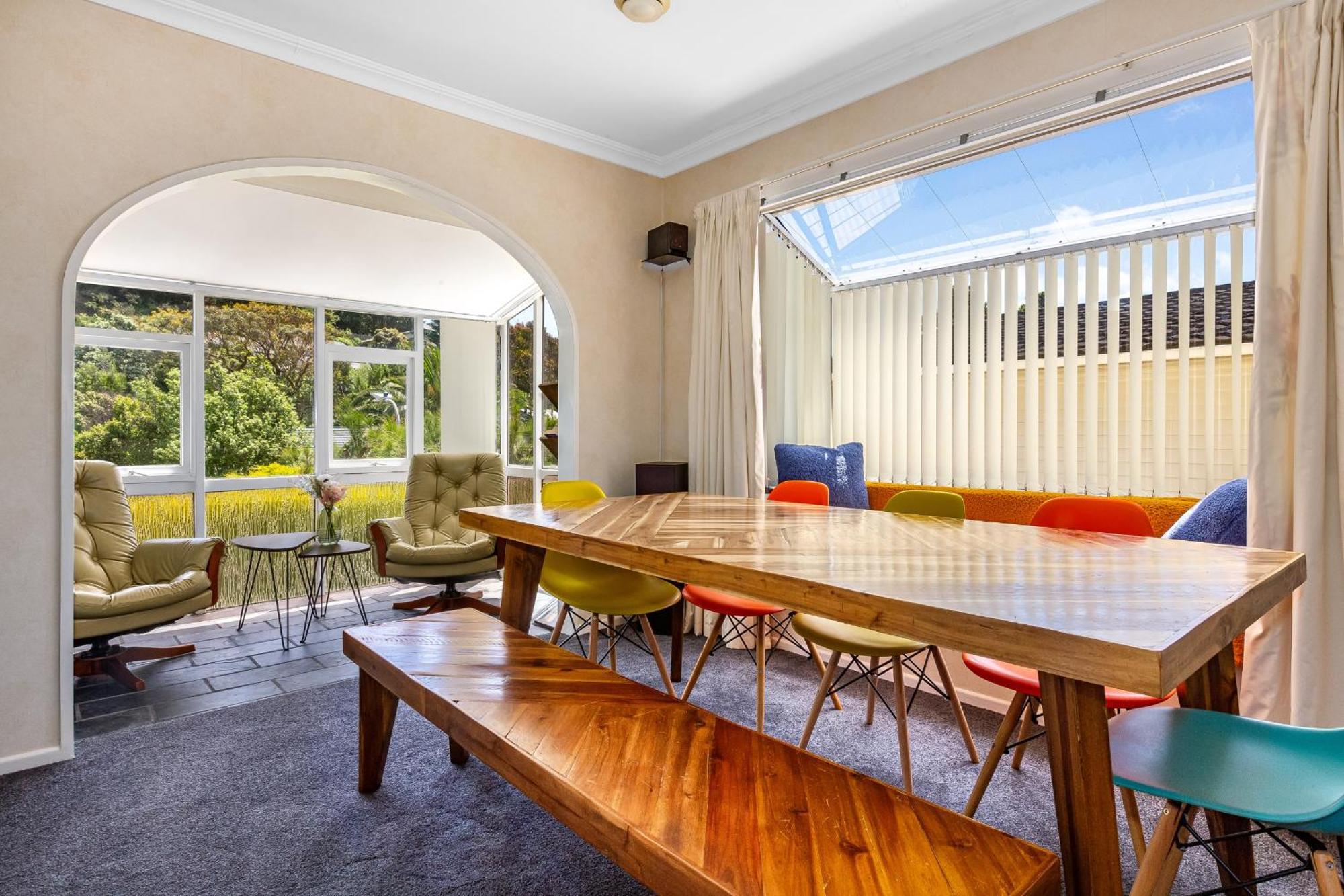Retro 4 Bedroom Home, Warm And Welcoming, Quiet Location ポリルア エクステリア 写真